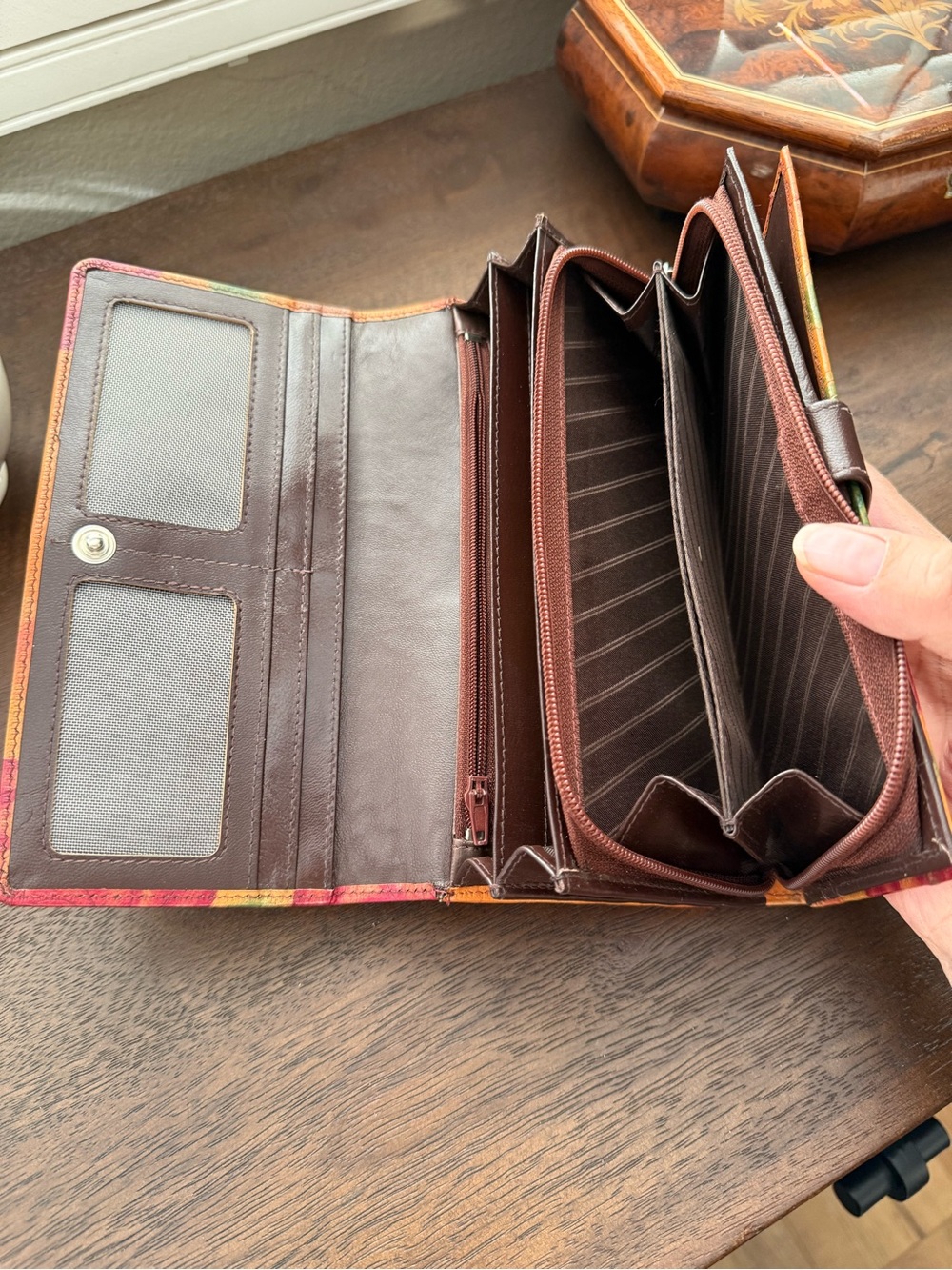 Genuine leather embossed multicolored large wallet by Cozy - Picture 11 of 11